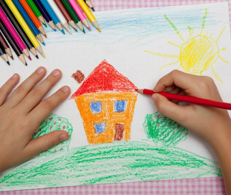 Come far disegnare i bambini, quando iniziare per stimolare la creatività